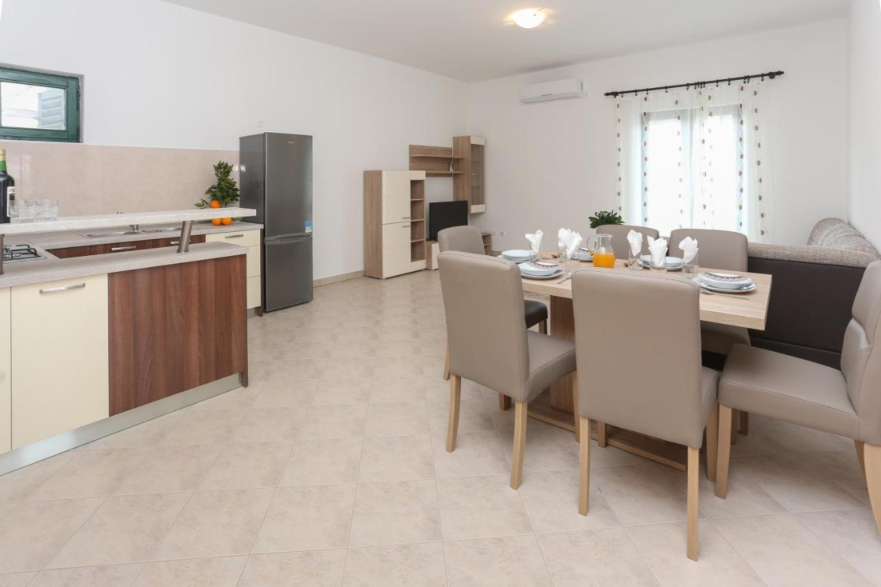 Apartments Marinero Трогир Экстерьер фото
